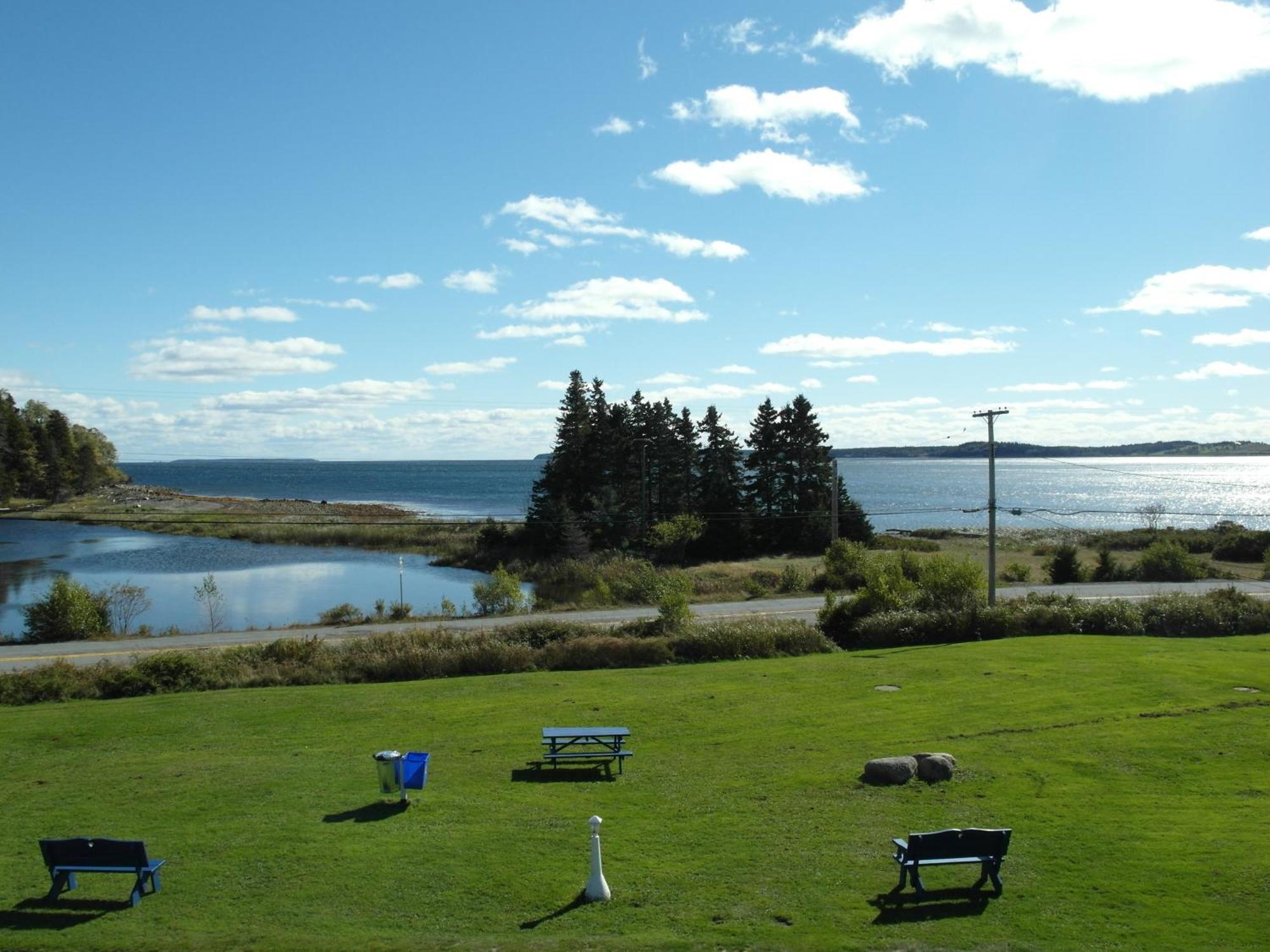 Atlantic View Motel Lunenburg Exterior foto